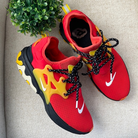 Nike Other - Nike React Presto Chile Red White Black Men's Size 8.5